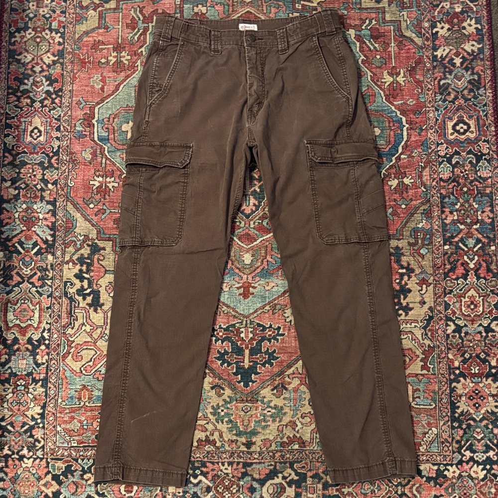 Levi's Sz 33/32 Men’s Brown Cargo Pants with Utility Pockets